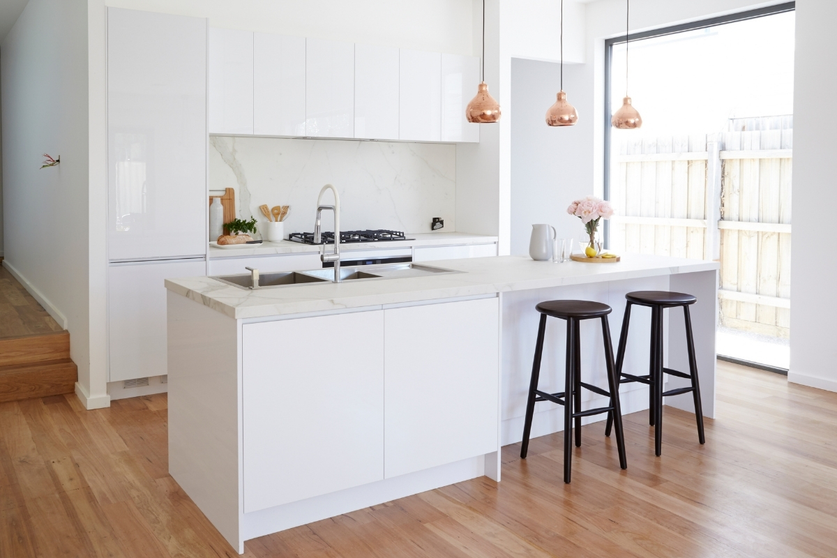 TIPS HOW TO MAXIMISE SPACE IN A SMALL KITCHEN - Simply Kitchens and